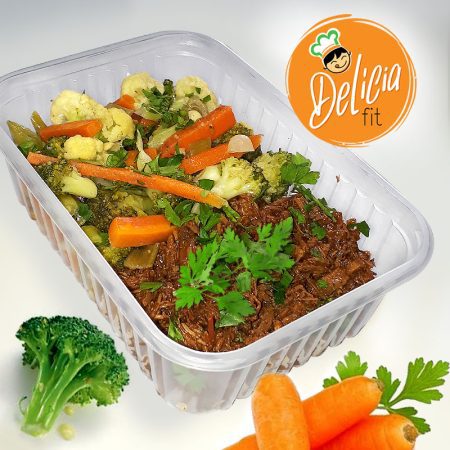 Carne de Panela Desfiada e Mix de Legumes